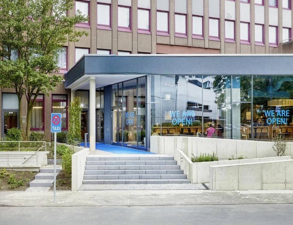 Sunday Hotel Düsseldorf Seestern 1