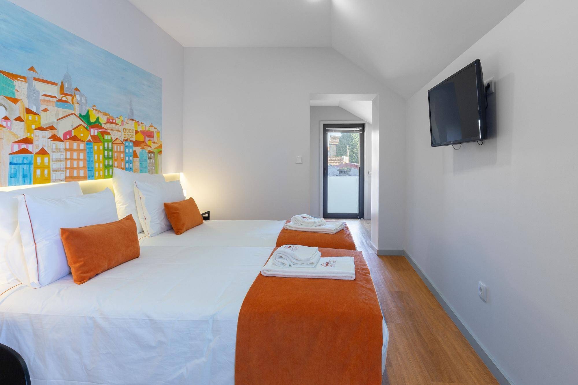 Serra do Pilar Porto Suites 1