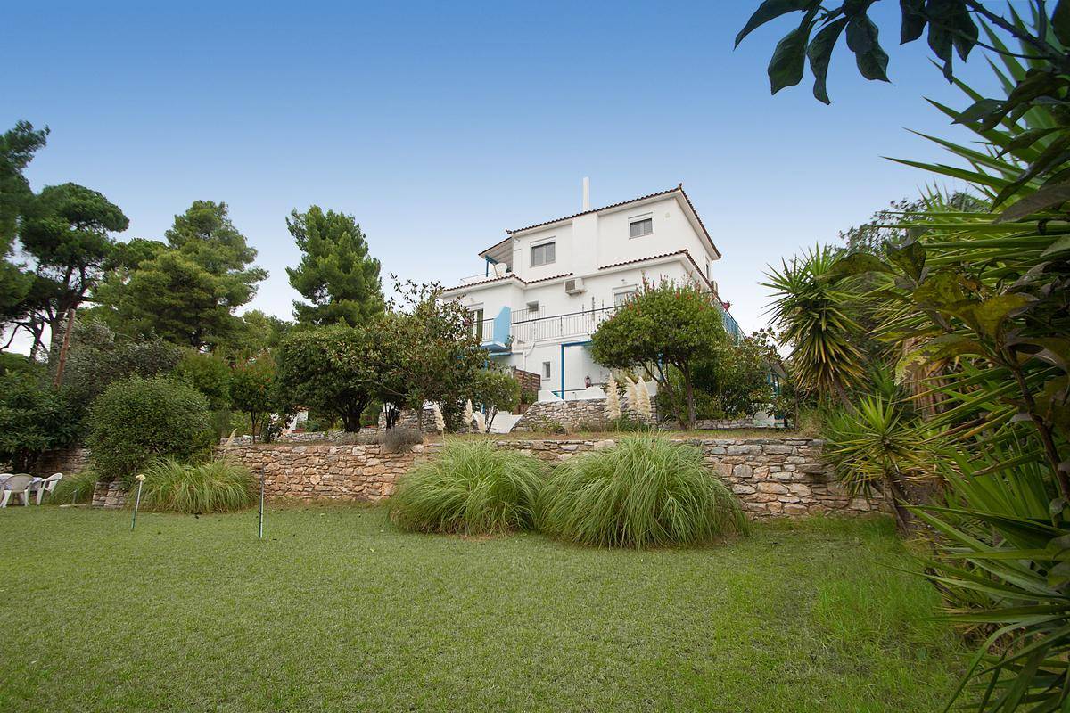 VILLA ALEXIS 1