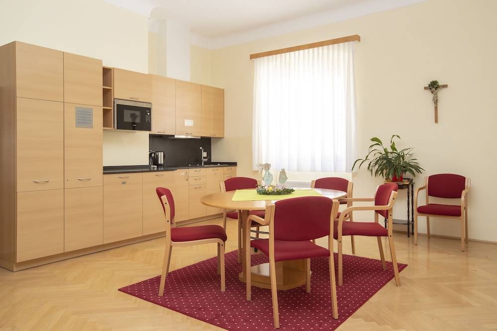 Gästehaus im Priesterseminar Salzburg 2