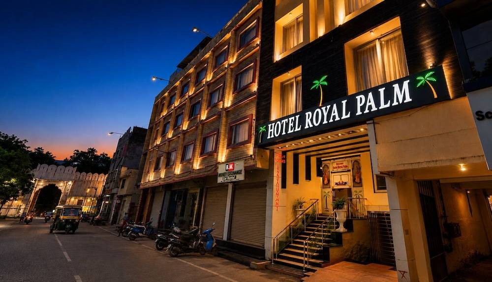 Hotel Royal Palm - A Budget Hotel in Udaipur 1