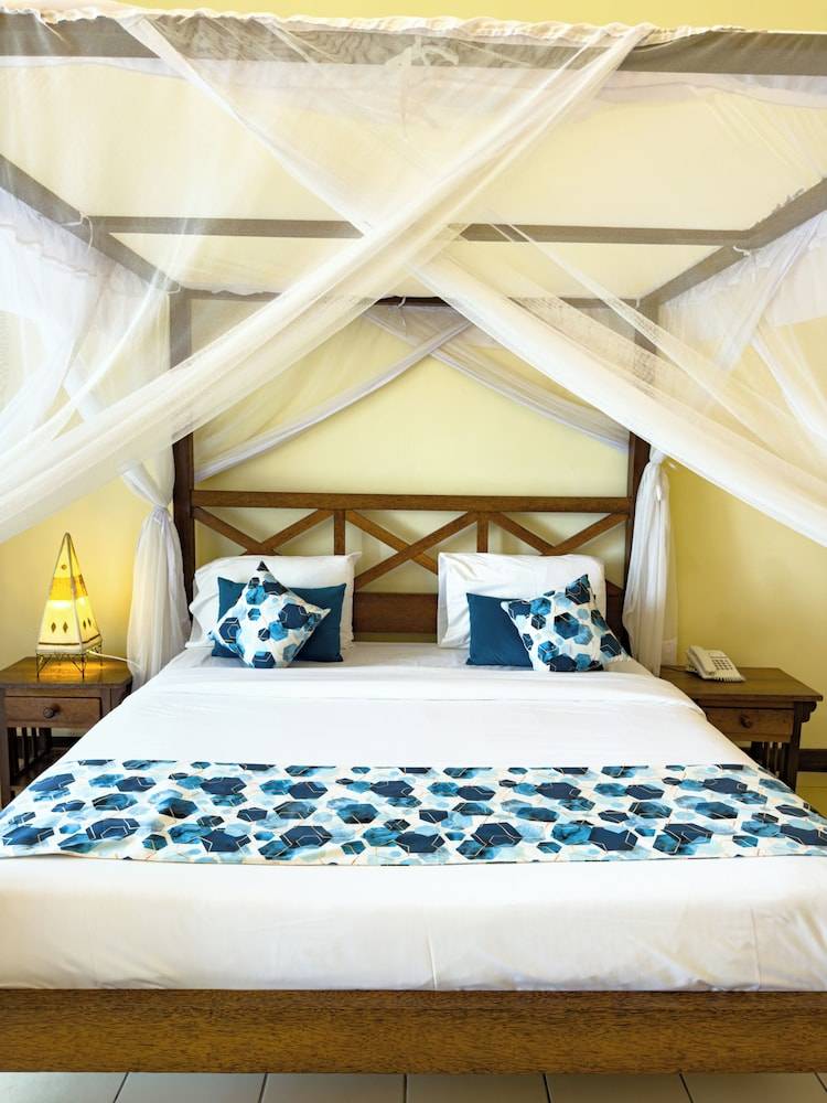 CityBlue Creekside Hotel & Suites 2