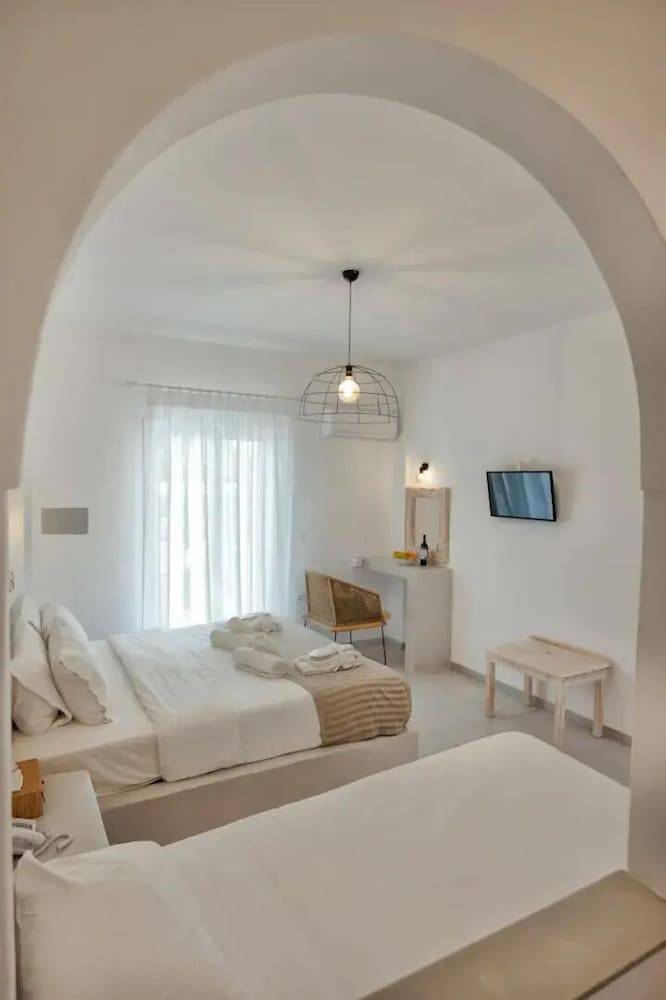 Blue Sapphire Hotel 2