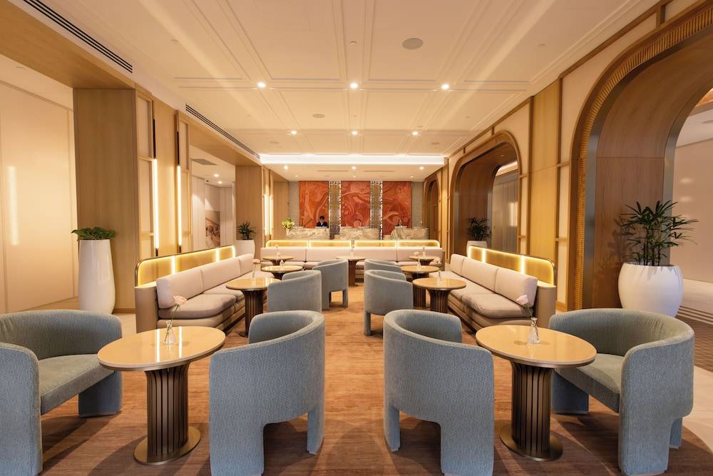 Amora Hotel Adelaide 1
