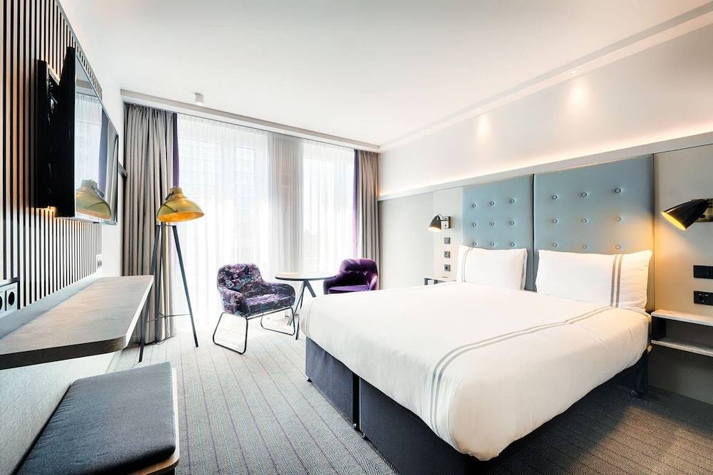 Premier Inn Berlin City Centre 1