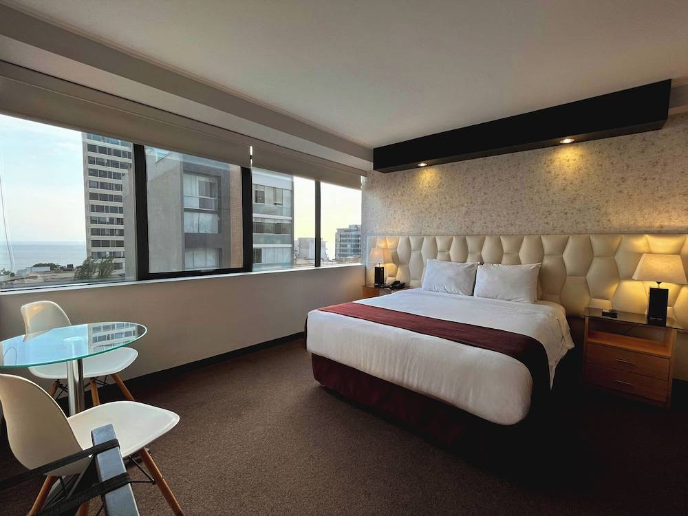 Hotel Ferré Miraflores 1