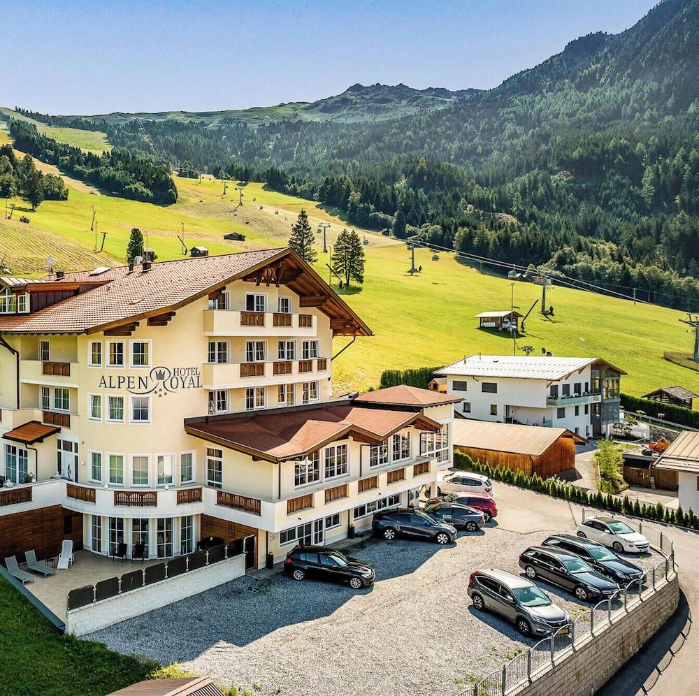 Hotel Alpen Royal Jerzens 1