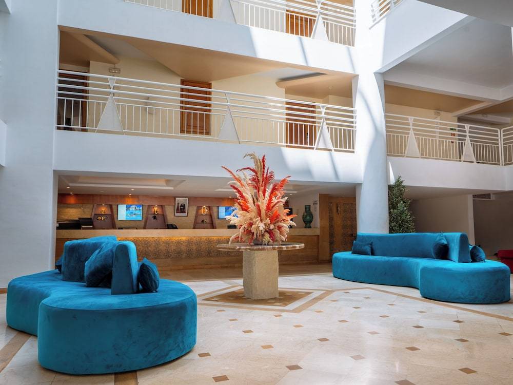 Intouriste Hotel & Suites 2