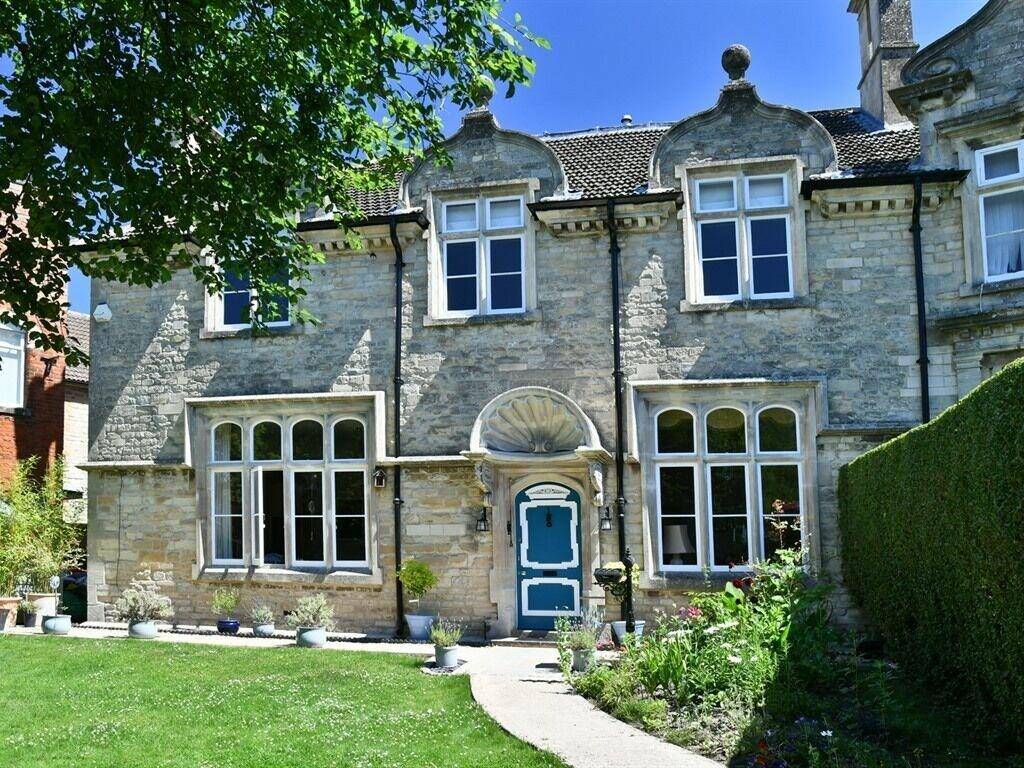 Heritage Bed and Breakfast 2