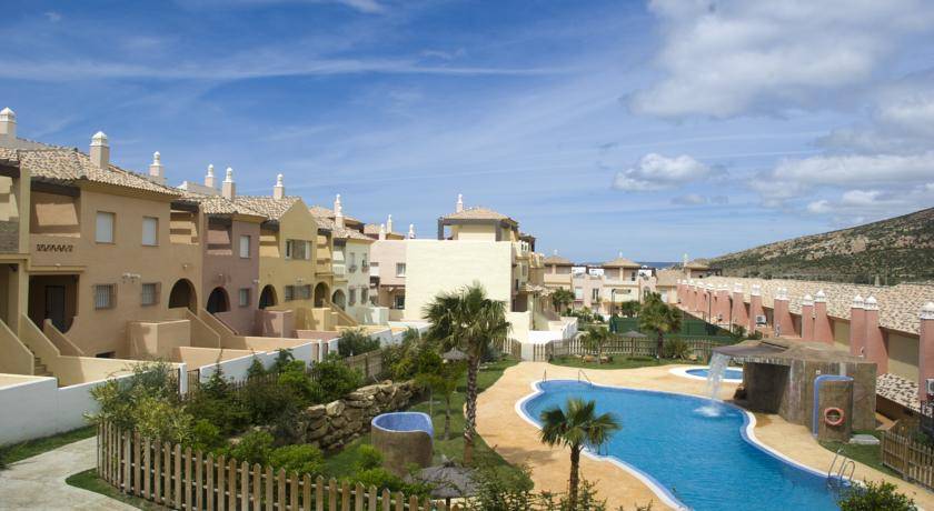 Zahara Sol Villas y Apartamentos by QHotels 1