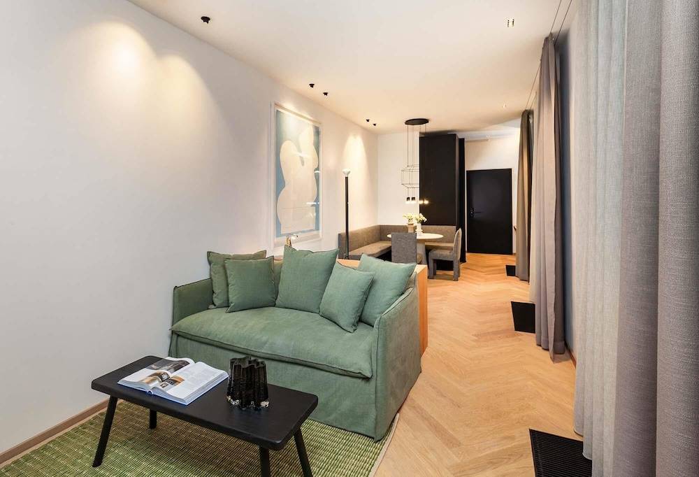 Hotel Maximilian’s 1