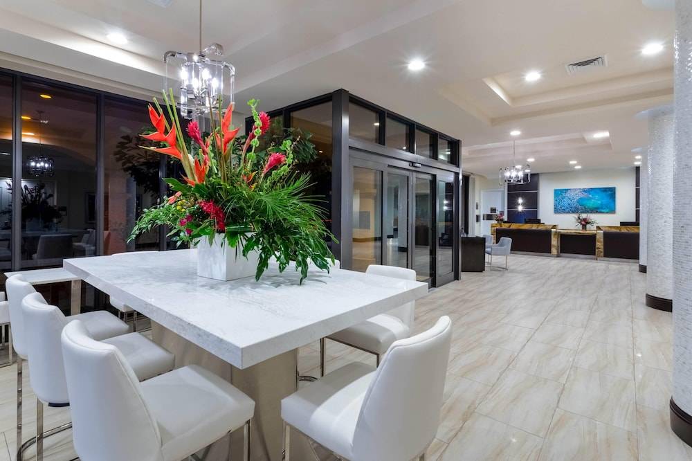 Wyndham Deerfield Beach Resort 1
