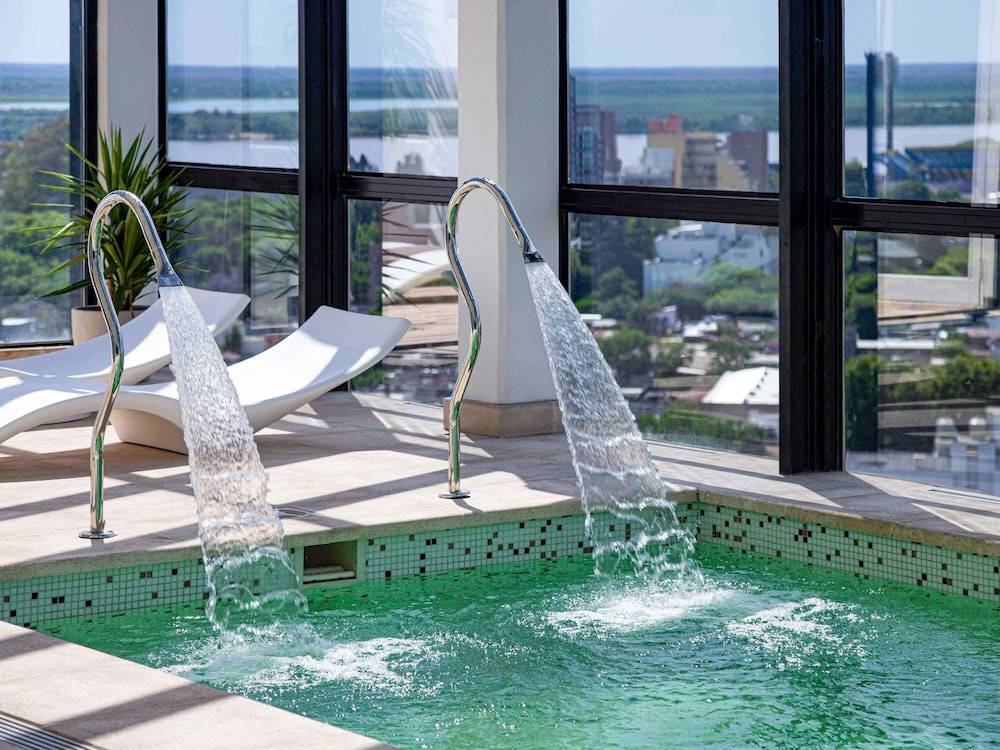 Mercure Rosario 1