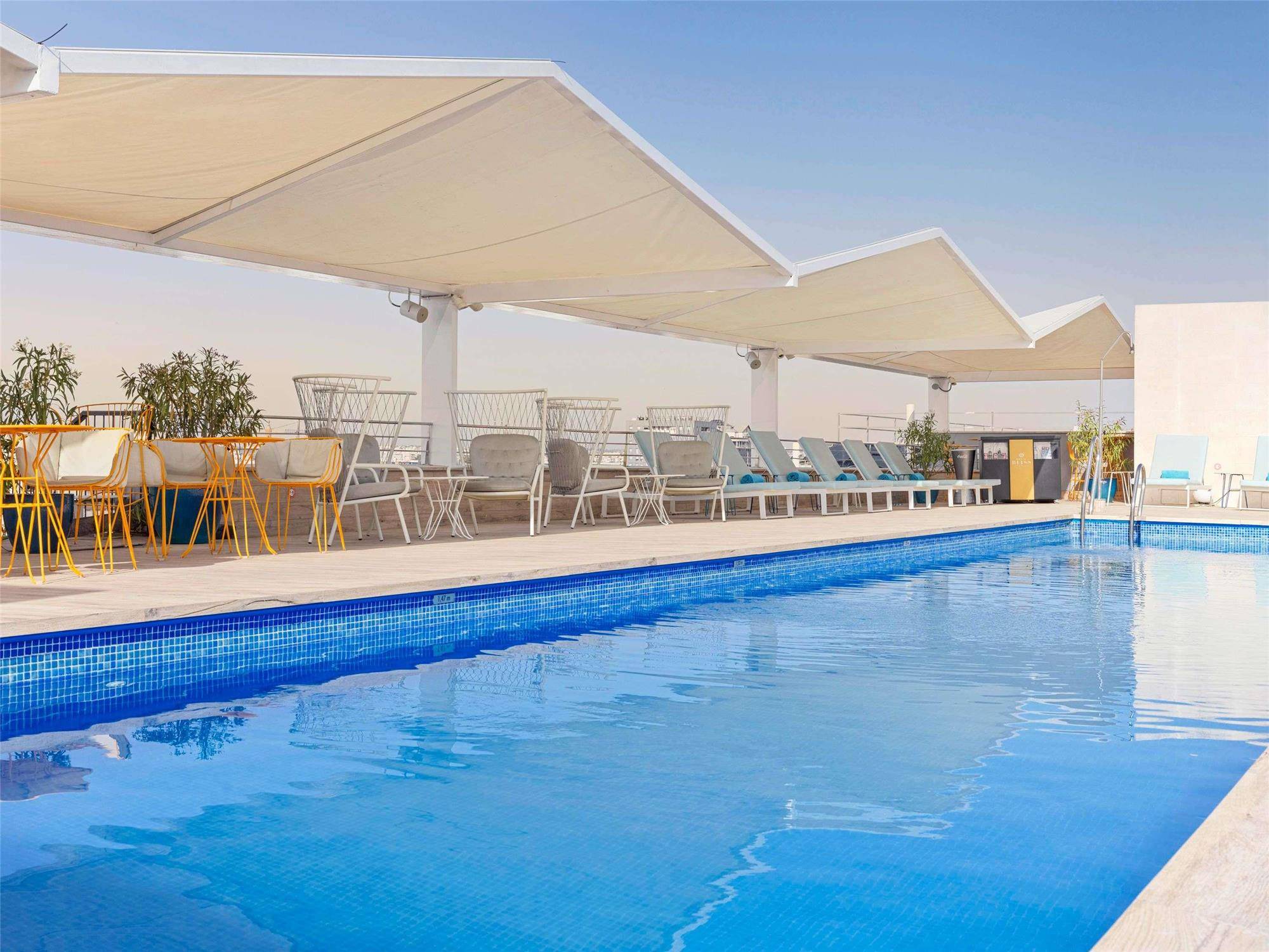 Novotel Sevilla 1