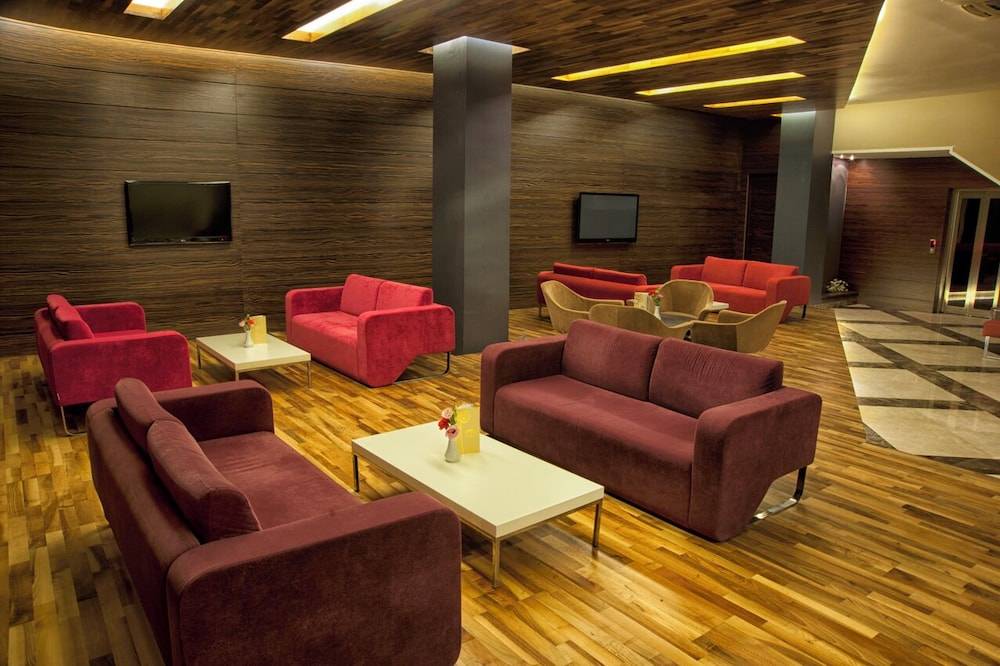 Hera Hotel 2