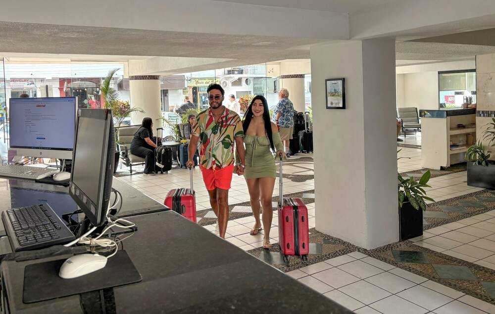 Delfin Beachfront Resort - Downtown Puerto Vallarta Optional All-Inclusive 2
