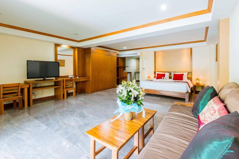 Ocean Pie Phuket - Adult Only 2