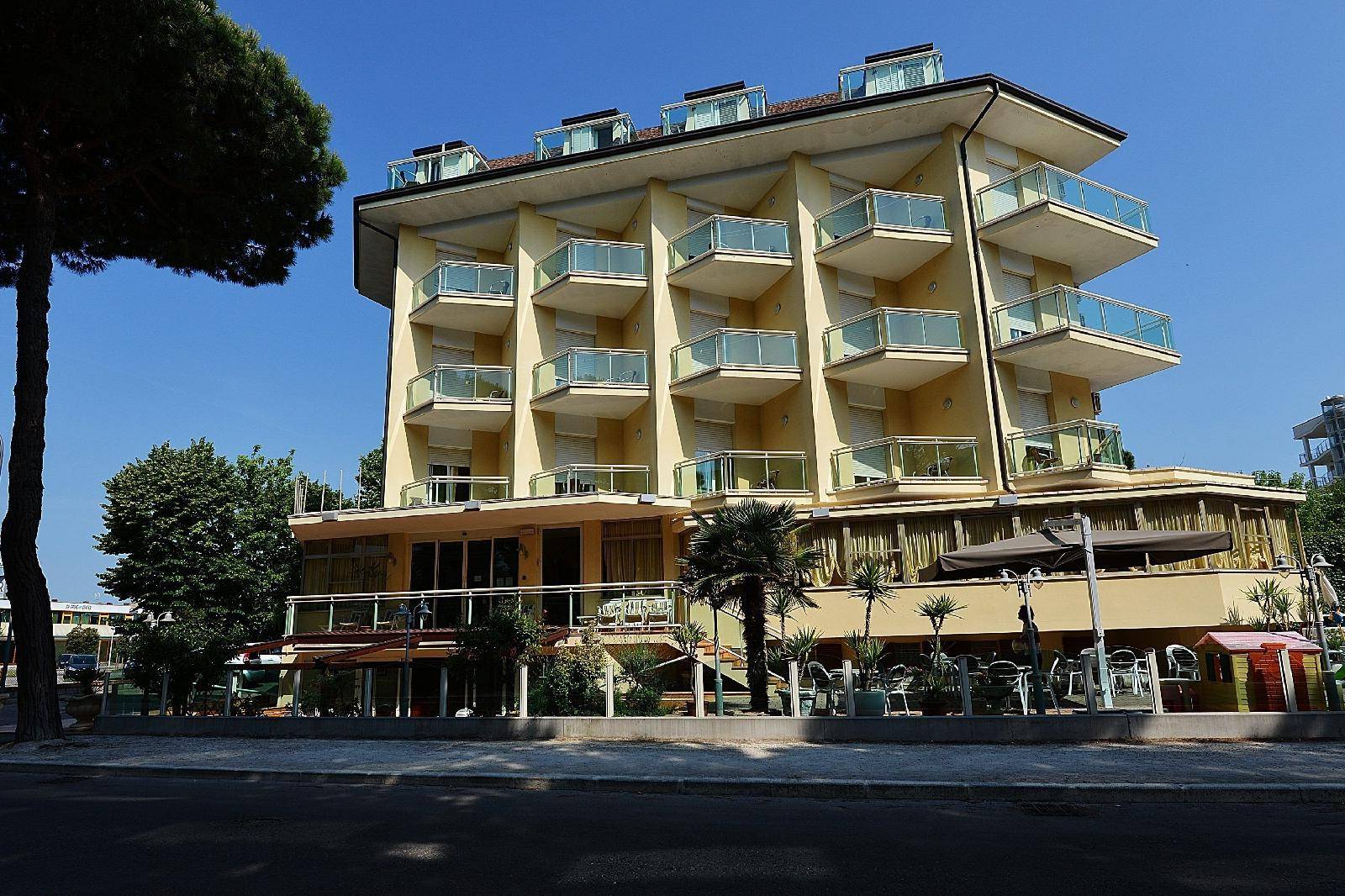 Hotel Bamar 1