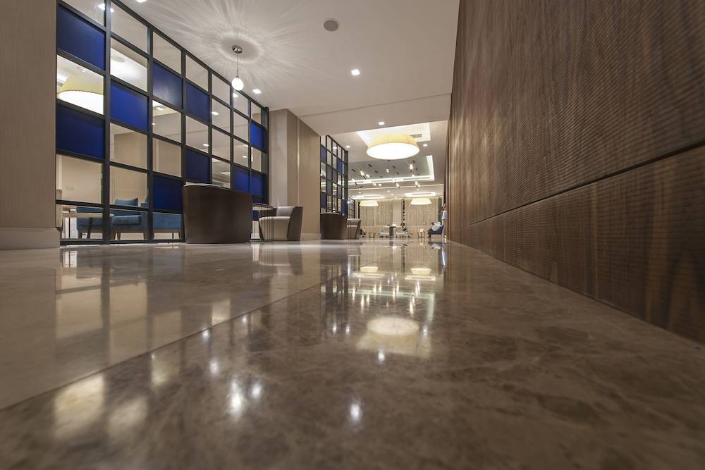 Le Bleu Hotel & Resort 2