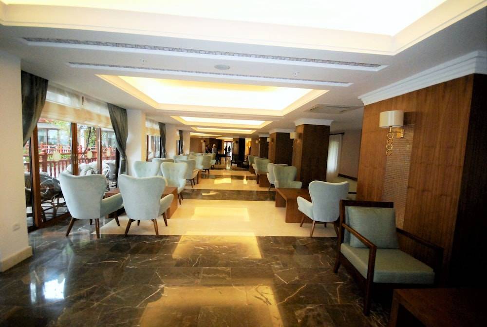 Club & Hotel Letoonia 2