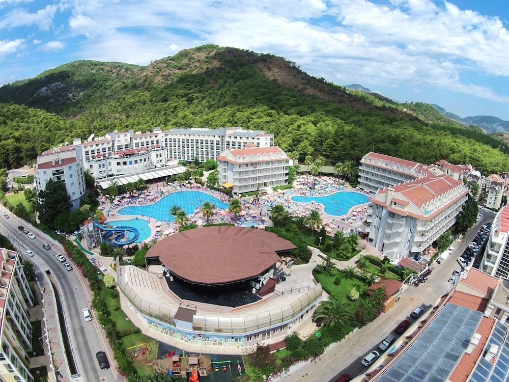 Green Nature Resort & Spa 1
