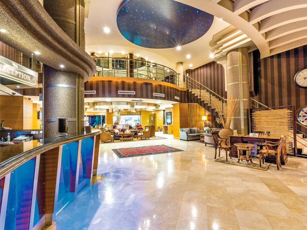 Grand Cettia Hotel 2