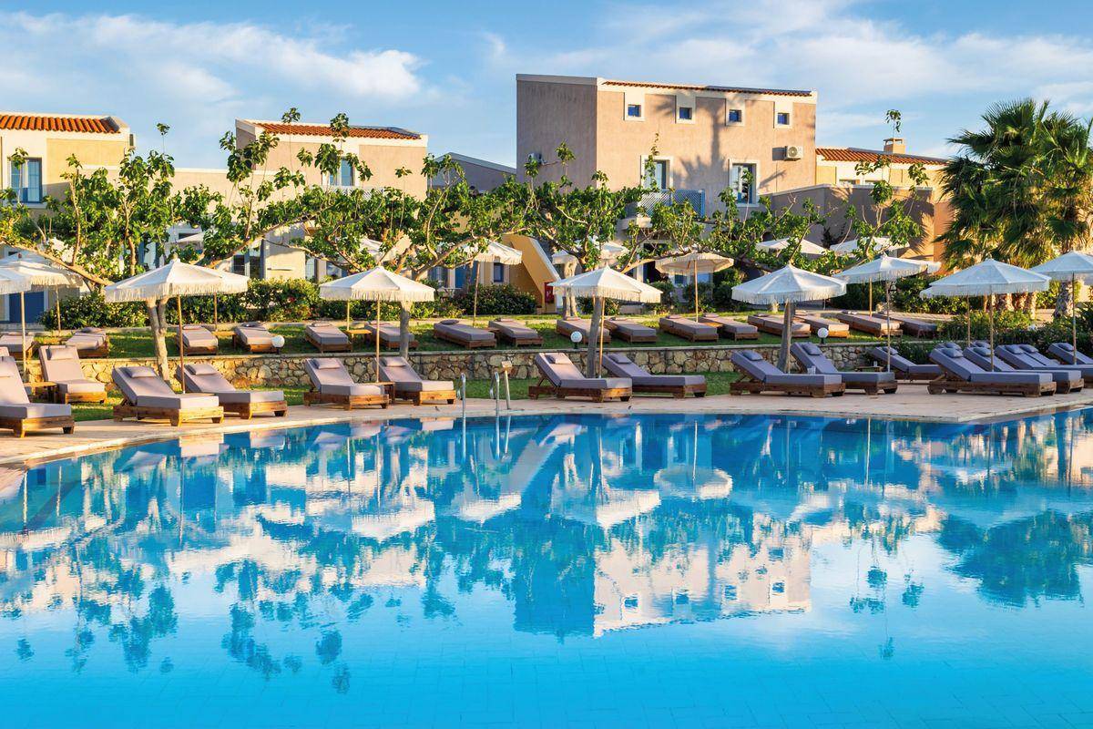 Emerald Oasis Glampotel 1