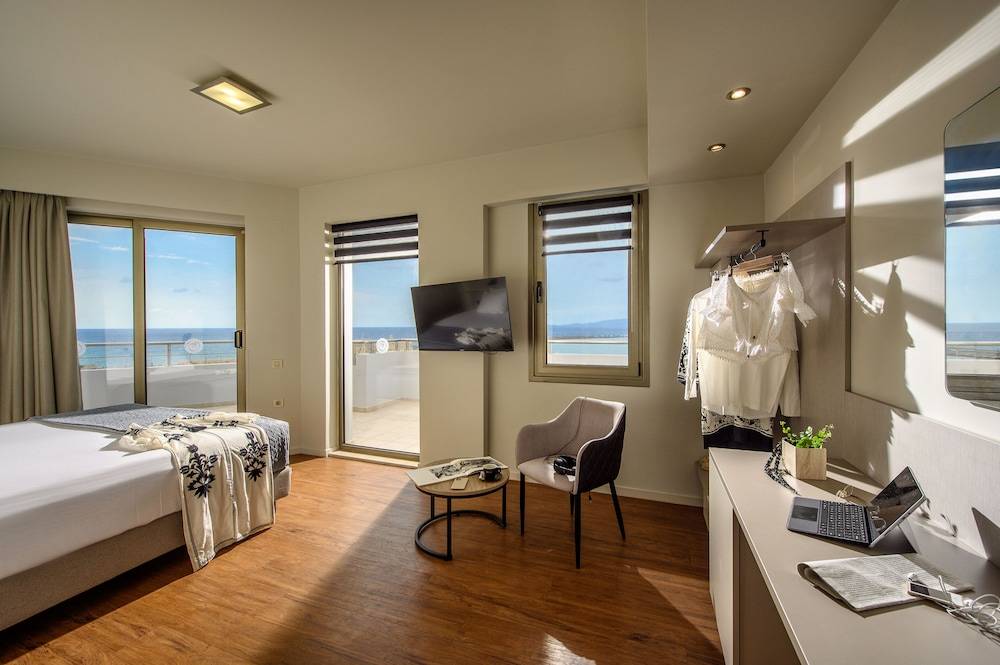 Marin Hotel 1