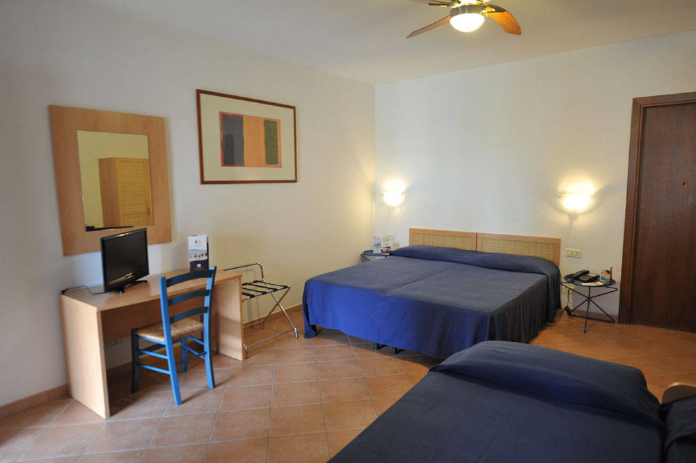 MONDOTONDO VILLAG - HOTEL VILLAGGIO TORRE DEL FARO 2