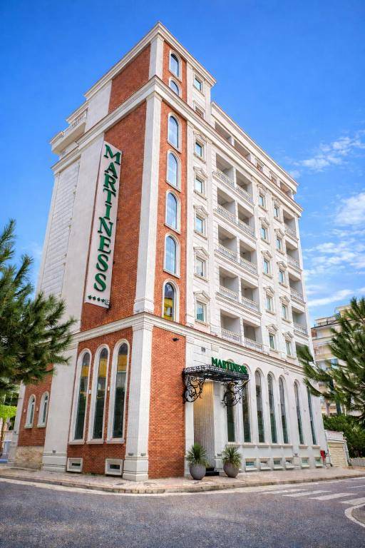 Martiness Hotel Durres 1