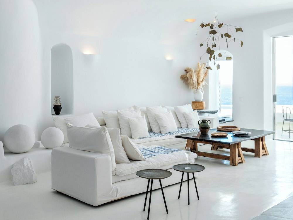 Mykonos Blu, a Resort to Live 2