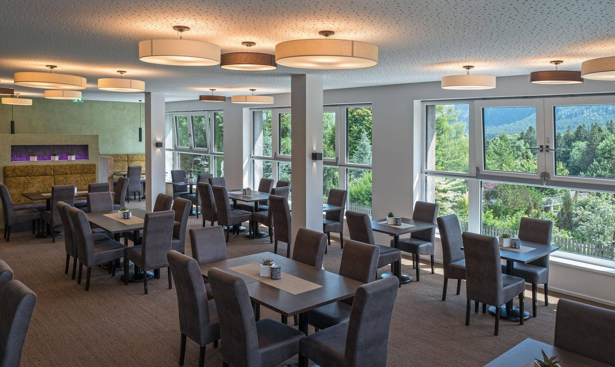 Arthur's Hotel und Apartments am Achensee 1