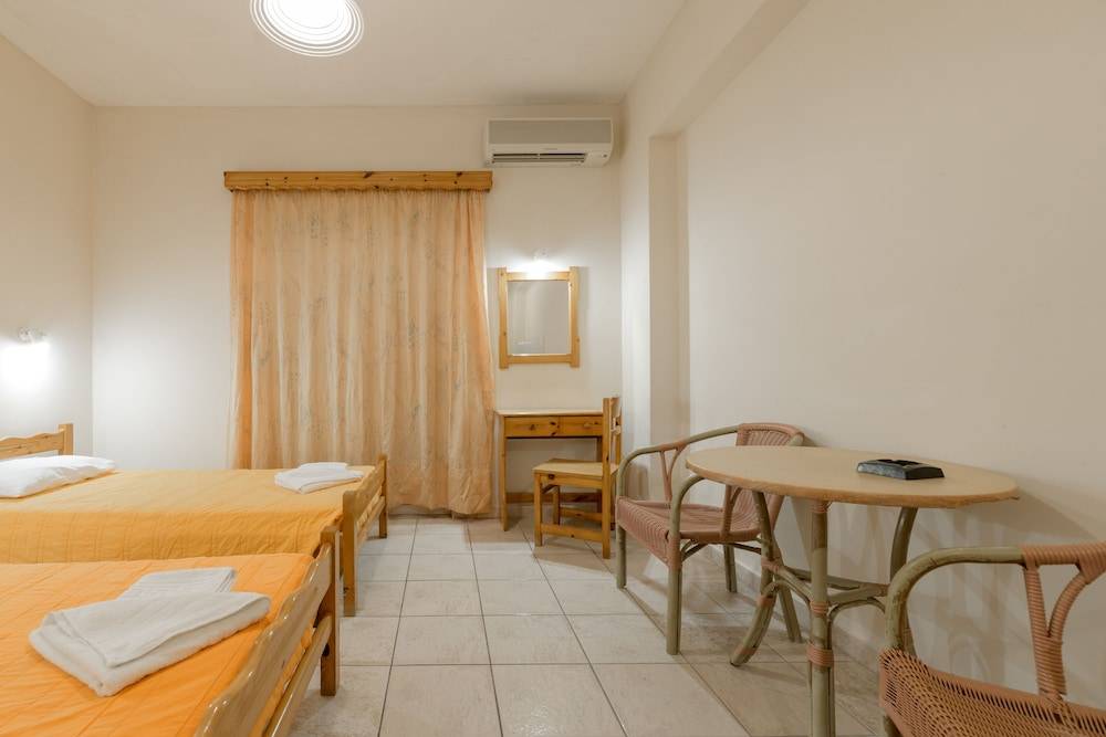 Pink Panther Studios & Apartments 2