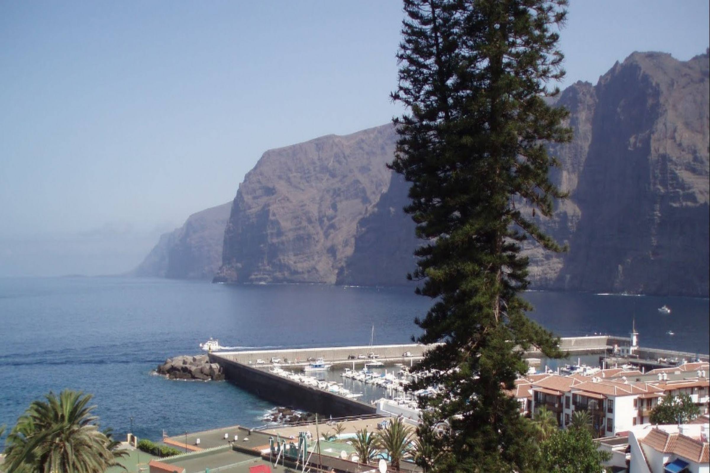 Apartamentos Terrazas Los Gigantes by Suncanarias 2