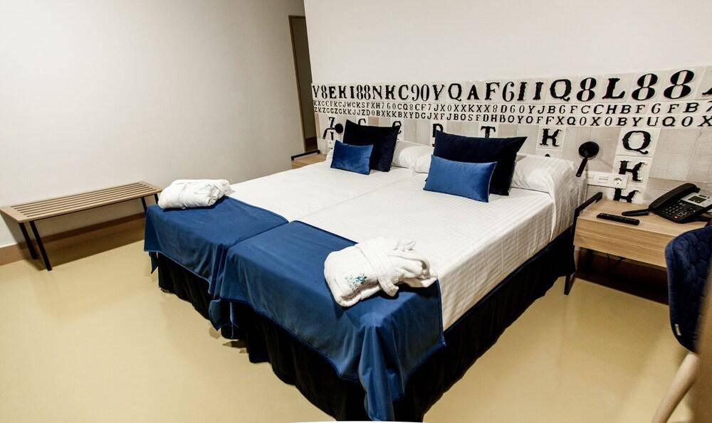 HOTEL TRIANA MONTALVAN 2
