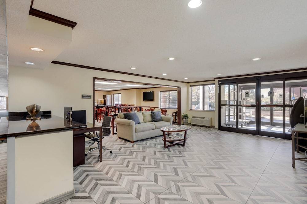 Comfort Inn & Suites Brentwood - Nashville 2