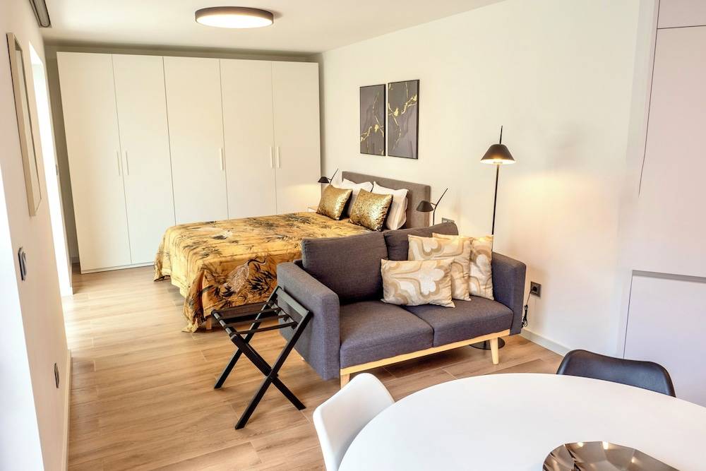 RIACENTRUM - Smart Residence 1