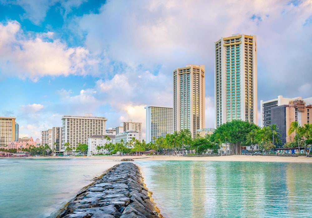 Hyatt Regency Waikiki Beach Resort & Spa 1