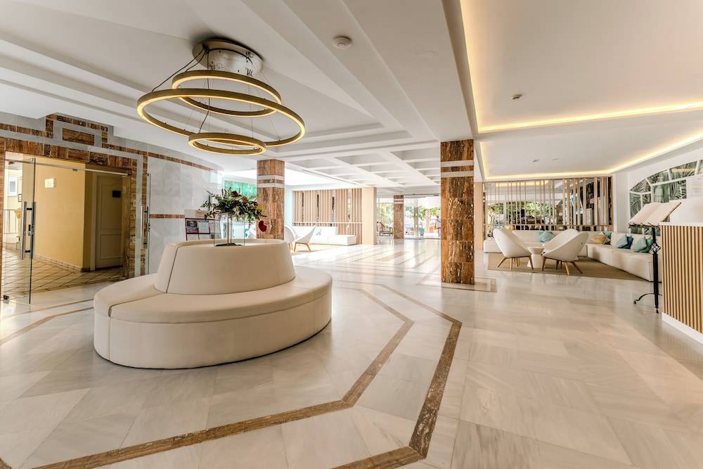 R2 Buganvilla Hotel & Spa 2