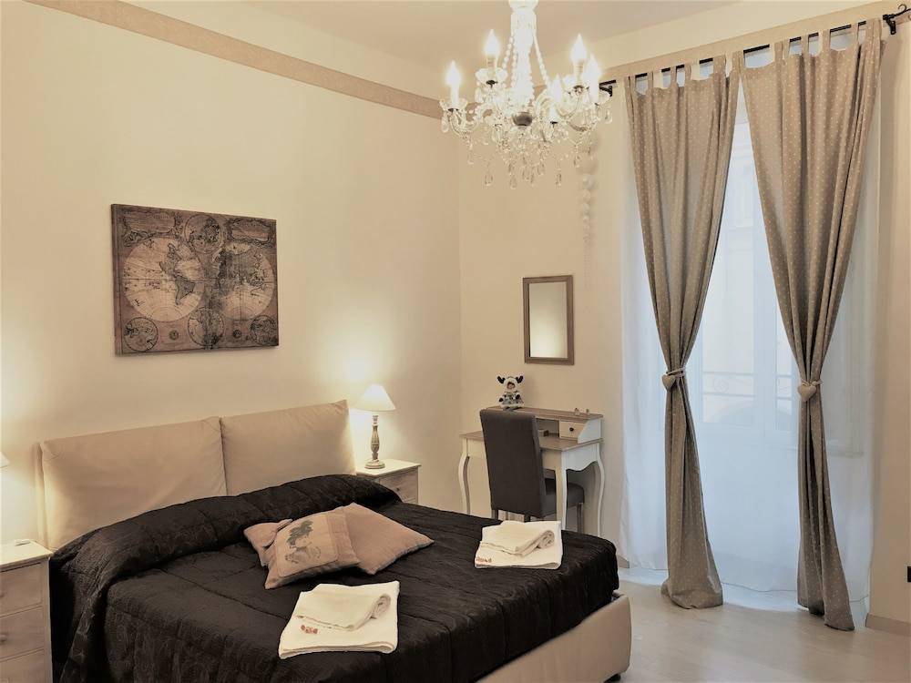 Aquarius Inn 1