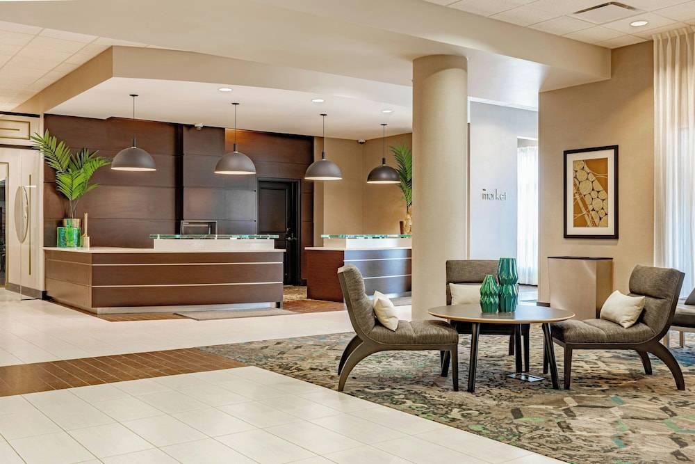 Residence Inn by Marriott Calgary South 2