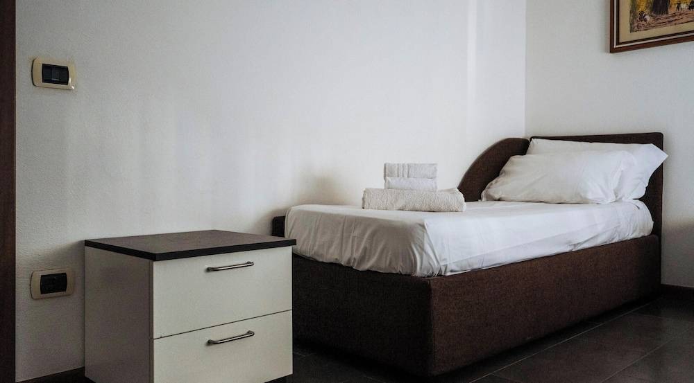 Viale Hambury 51 2