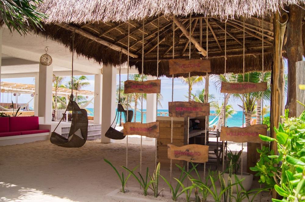Punta Blanca | Beachfront Boutique Hotel 2