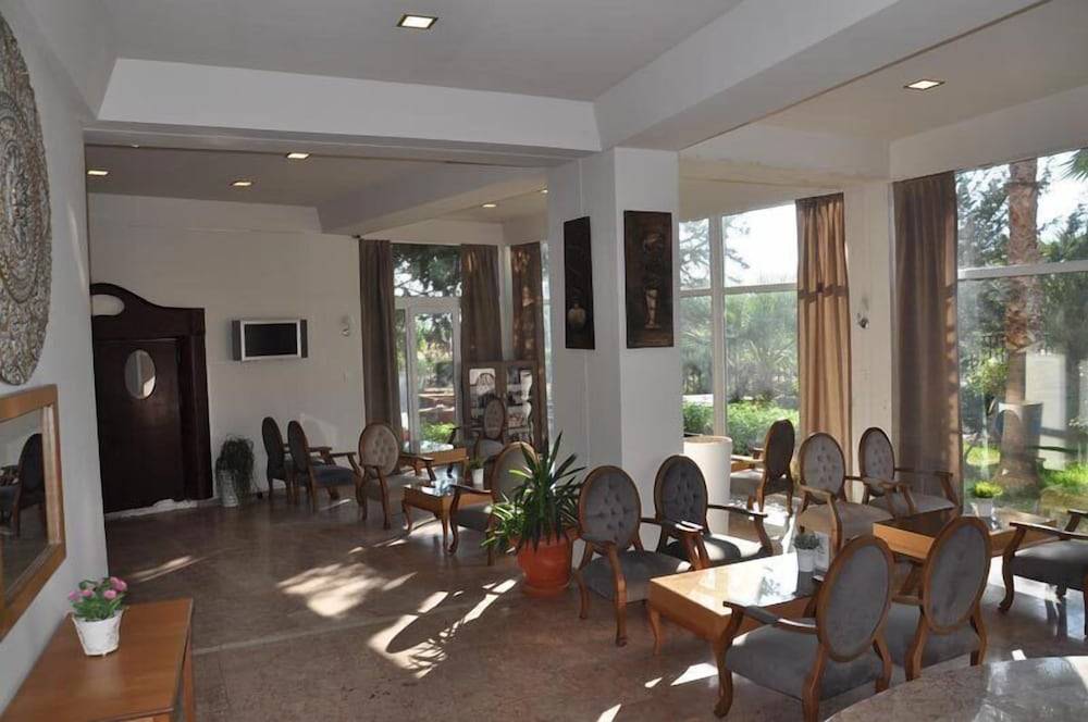 Hotel Sempati 1