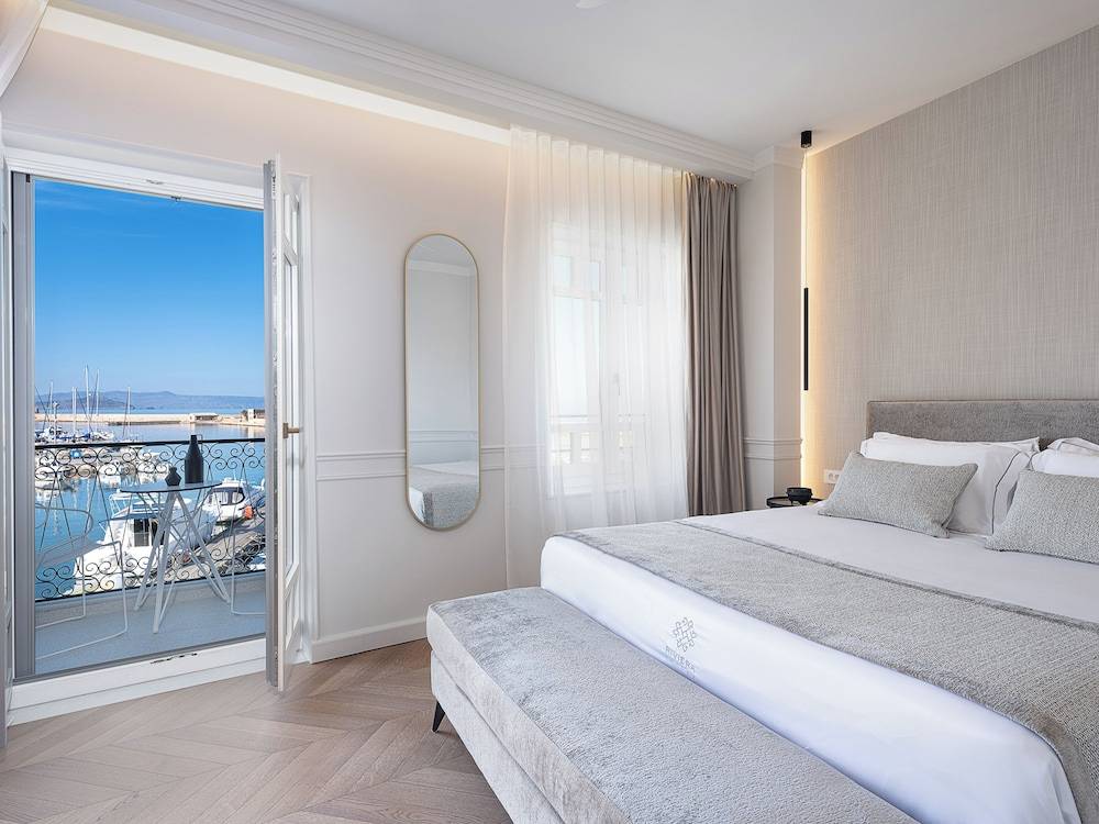 Riviera Suites 1