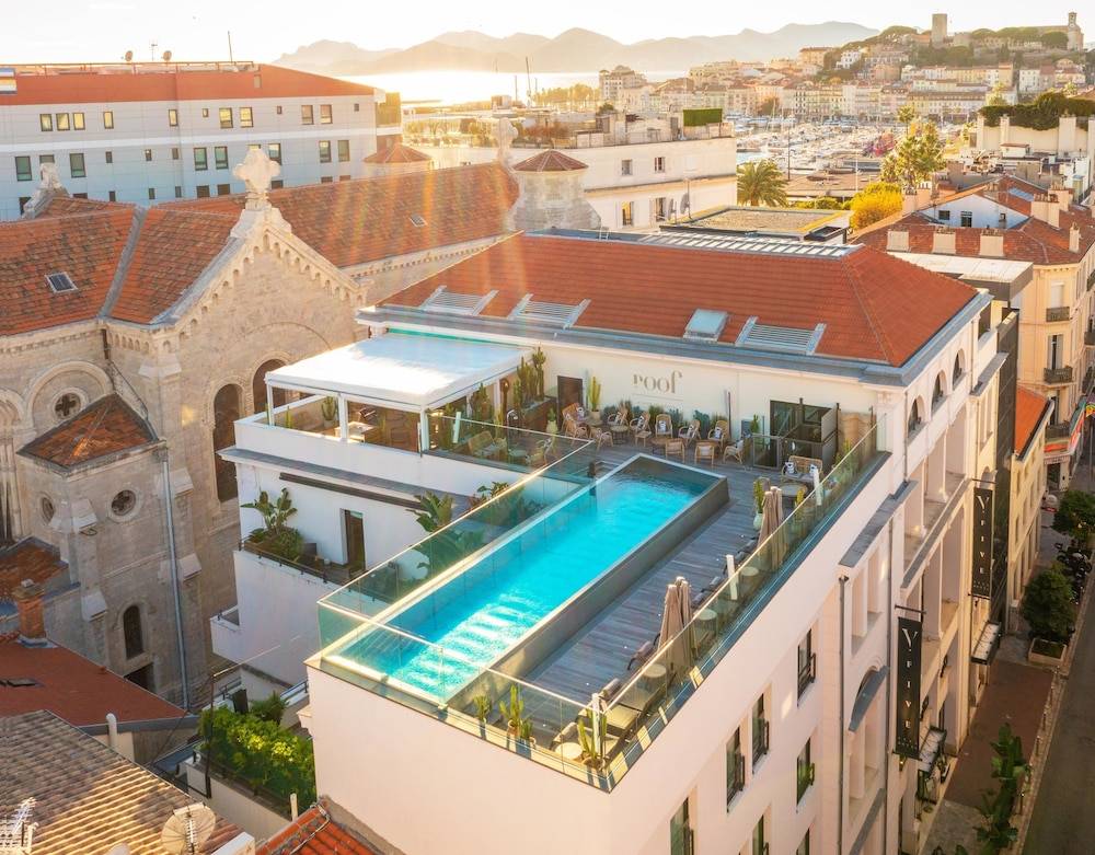 Five Seas by Inwood Hotels 1