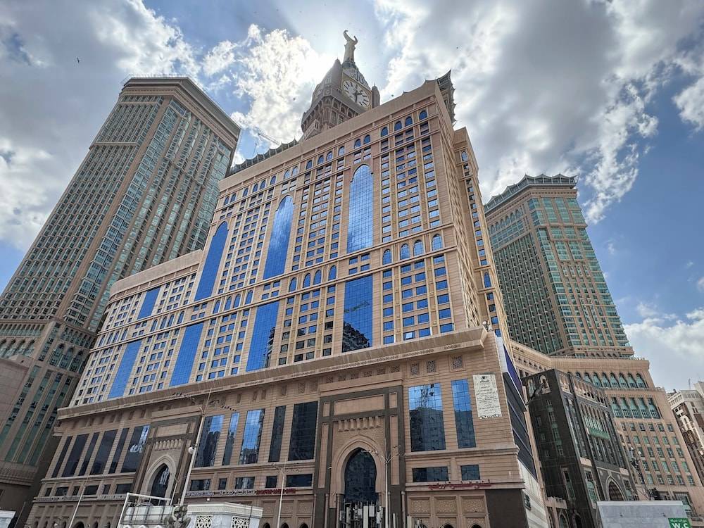Al Safwah Hotel First Tower 1 1