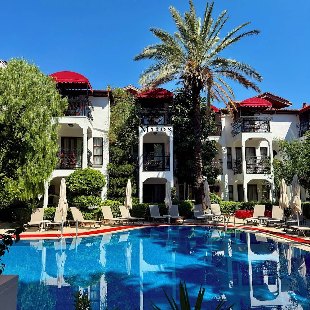 Mitos Apartments 1