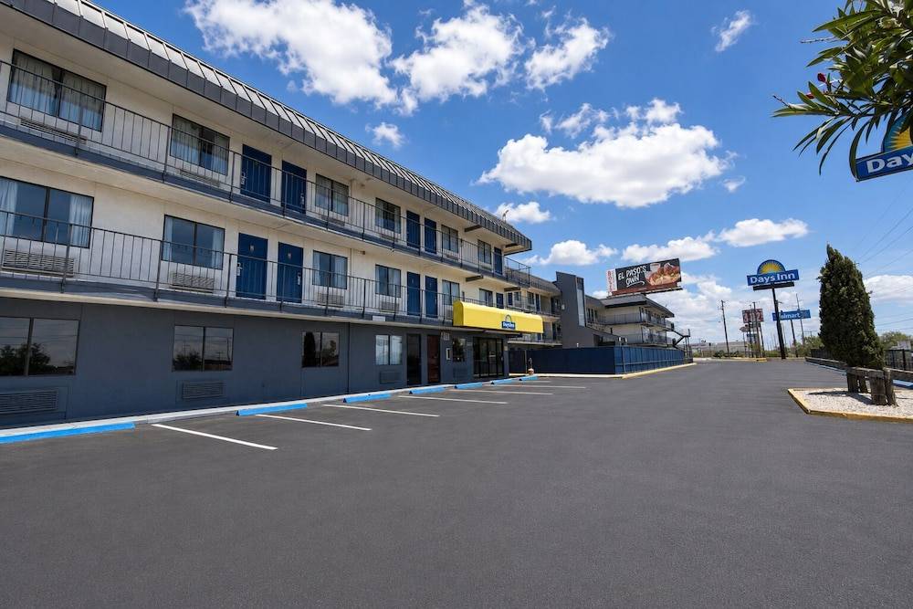 Days Inn by Wyndham El Paso I-10 East 1