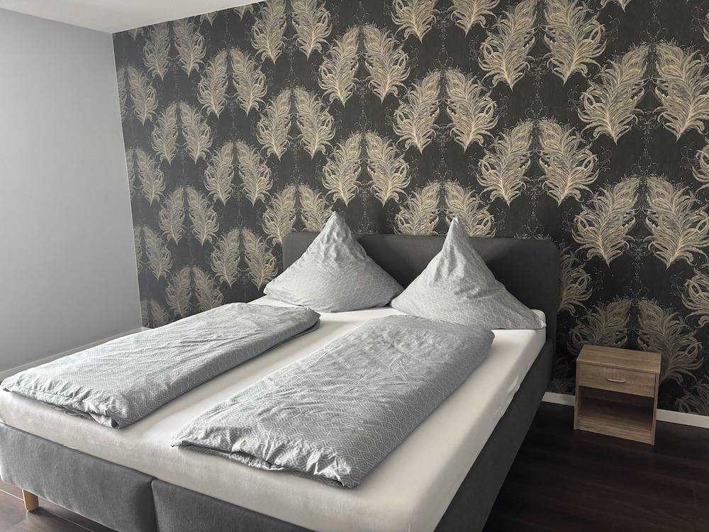 Stundenhotel Krieger 1